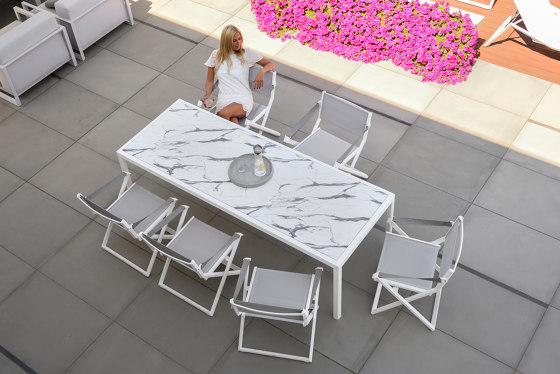 Victus  Modular Sofa Center Piece | Armchairs | 10DEKA